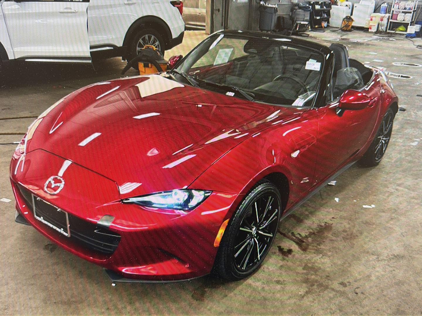 Soul Red Crystal Metallic 2024 Mazda MX-5 Miata Convertible Rear-Wheel Drive Automatic