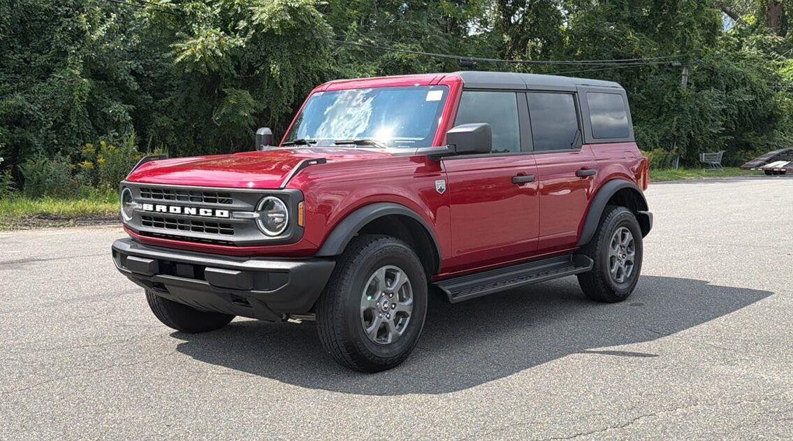 Ruby Red Metallic Tinted Clearcoat 2025 Ford Bronco SUV / Crossover Four-Wheel Drive Automatic