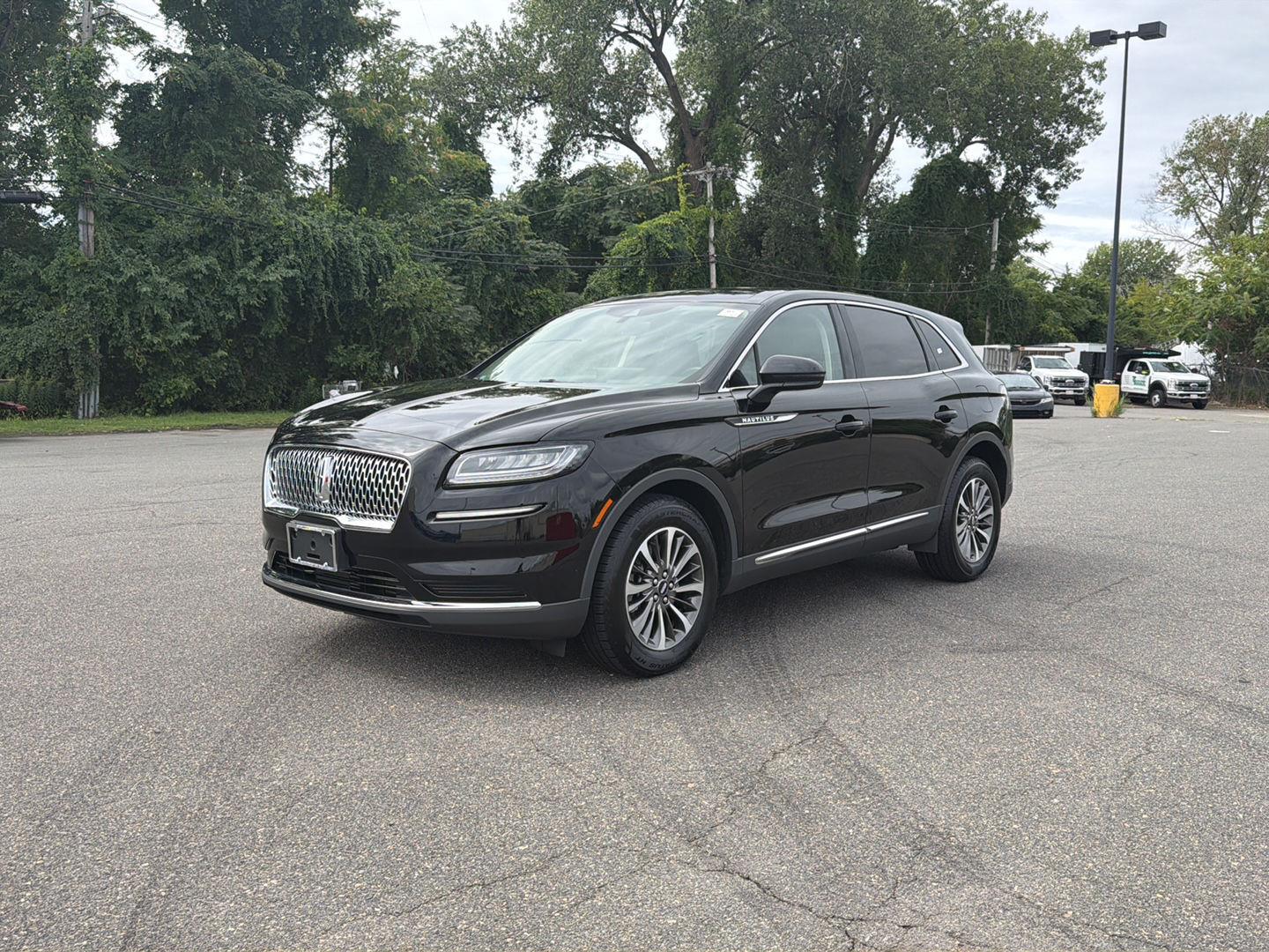 Infinite Black Metallic Clearcoat 2023 Lincoln Nautilus SUV / Crossover All-Wheel Drive 8-Speed Automatic