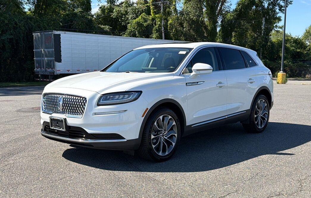Pristine White Metallic Tri-Coat 2023 Lincoln Nautilus SUV / Crossover All-Wheel Drive 8-Speed Automatic