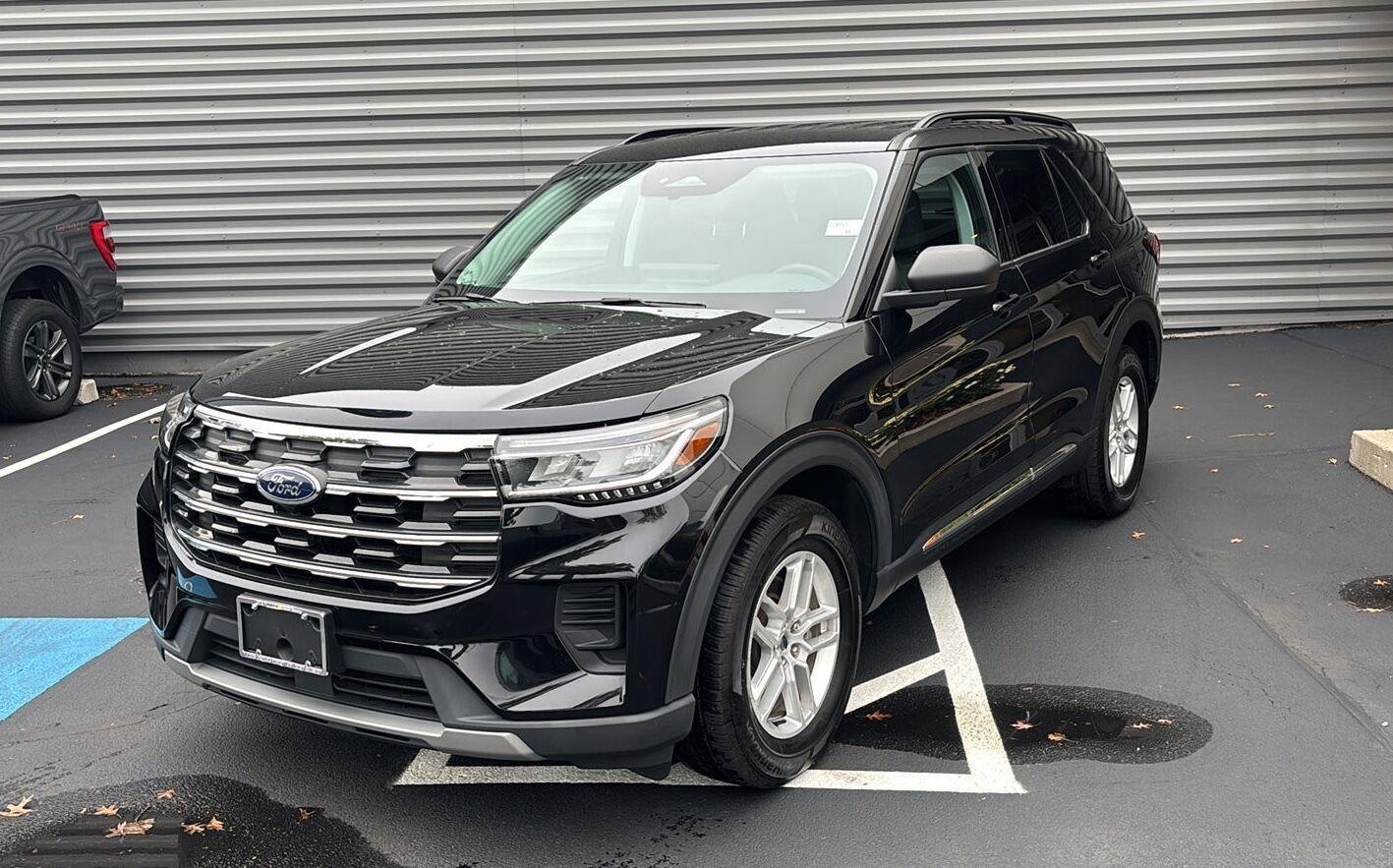 Agate Black Metallic 2025 Ford Explorer SUV / Crossover All-Wheel Drive Automatic