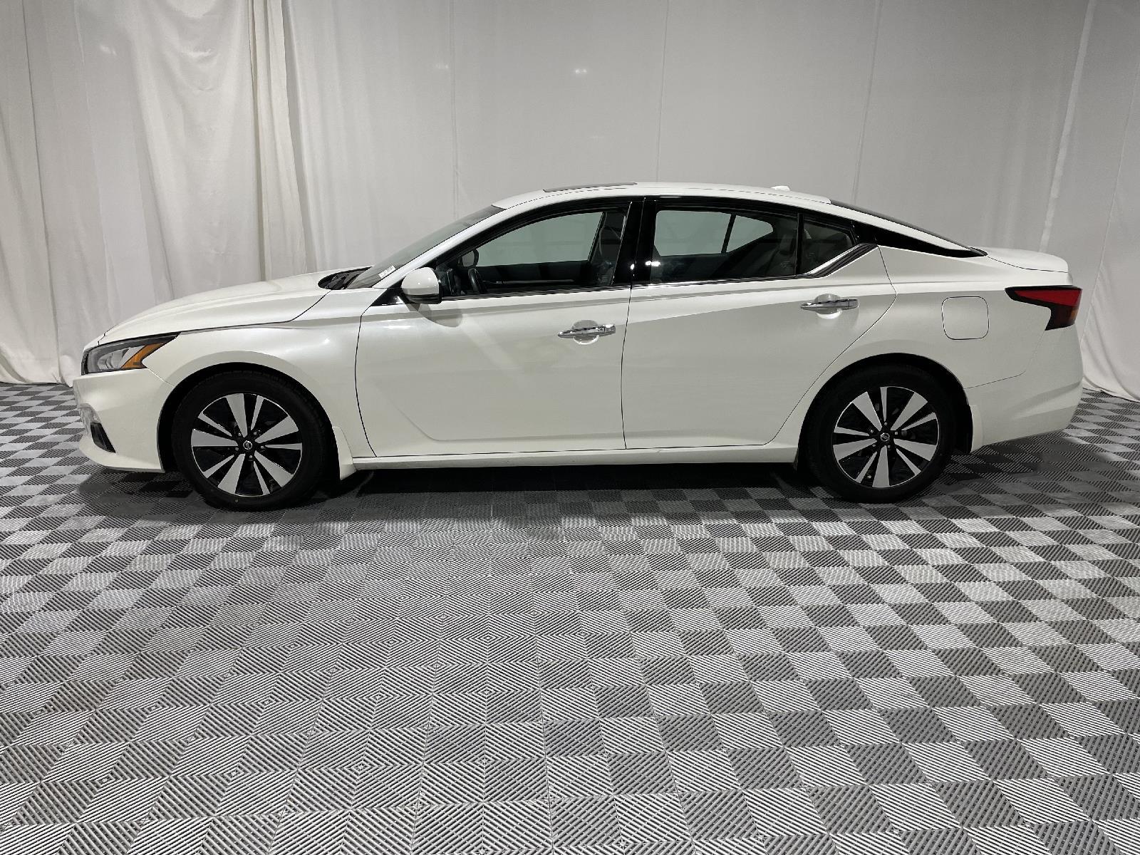 Used 2022 Nissan Altima 2.5 SL Sedan for sale in St Joseph MO