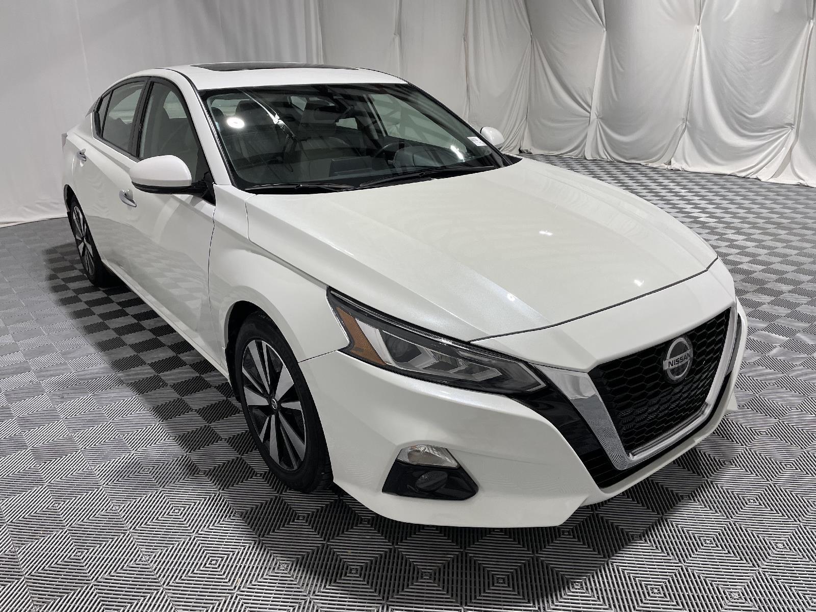 Used 2022 Nissan Altima 2.5 SL Sedan for sale in St Joseph MO