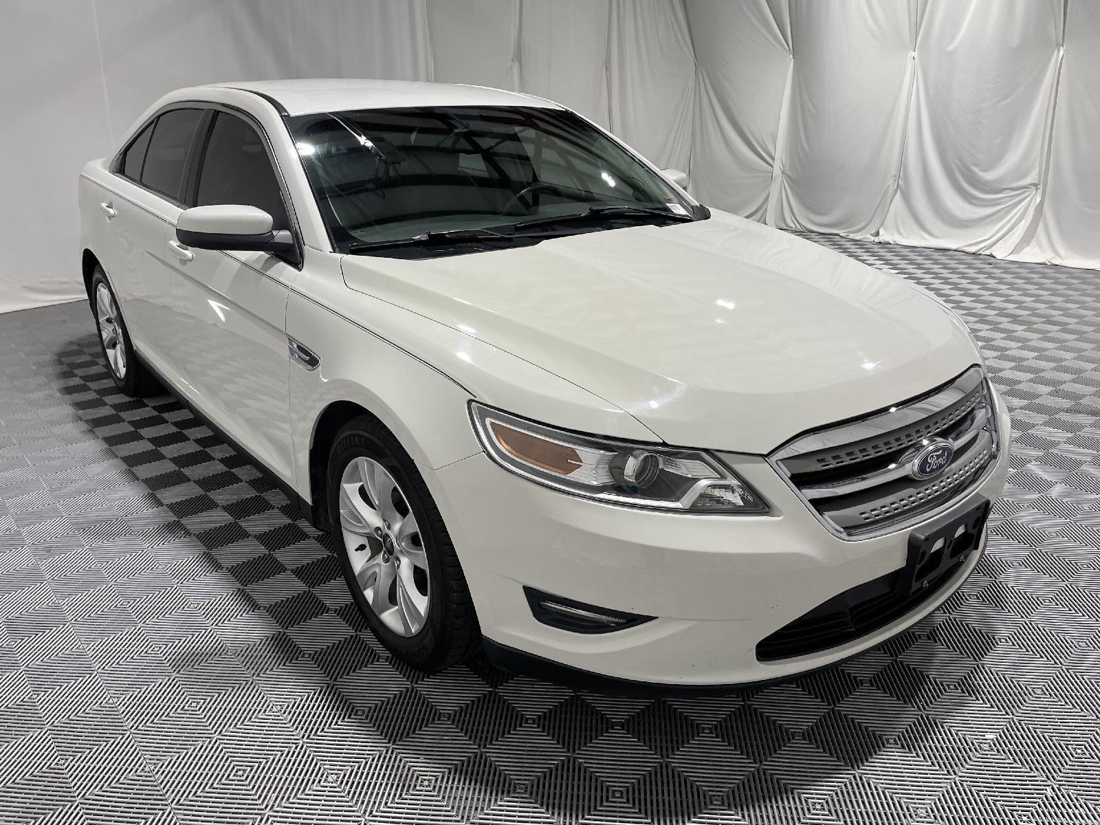 Used 2011 Ford Taurus SEL Sedan for sale in St Joseph MO