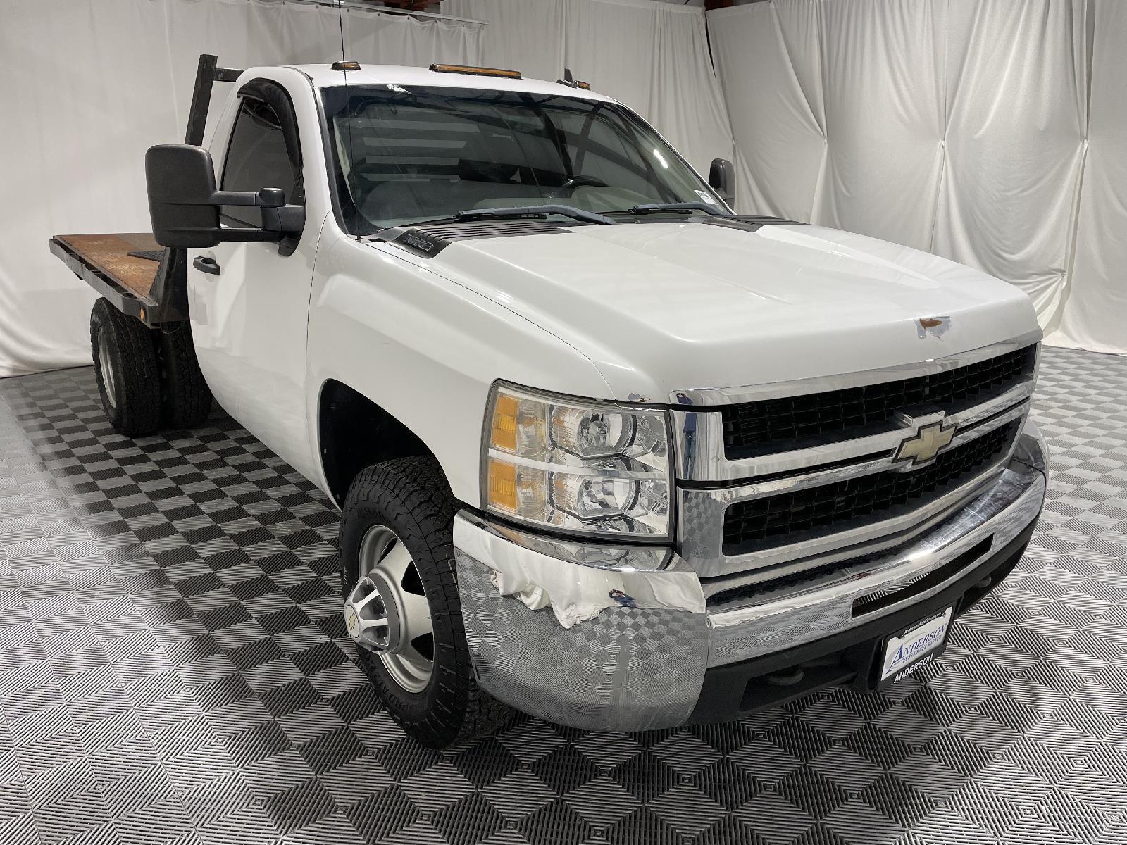 Used 2009 Chevrolet Silverado 3500HD WT reg cab 137.0 wheelbase for sale in St Joseph MO