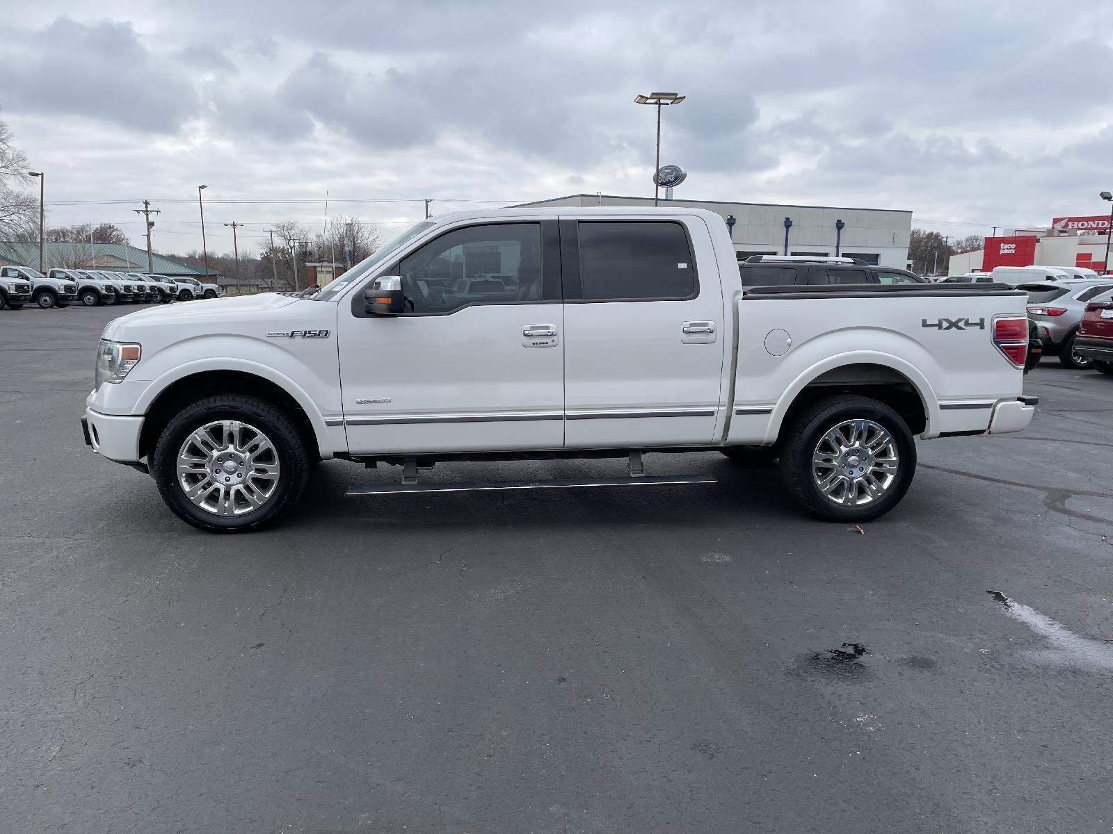 Used 2013 Ford F-150 Platinum Crew Cab Truck for sale in St Joseph MO