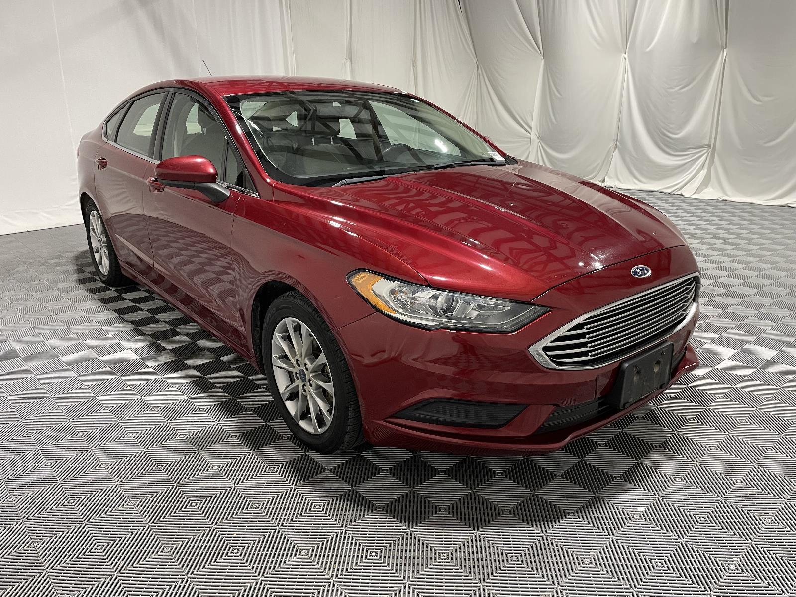 Used 2017 Ford Fusion SE Sedan for sale in St Joseph MO