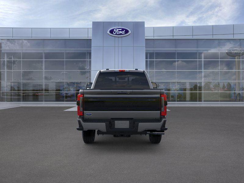 2025 Ford F-350 Platinum photo 5