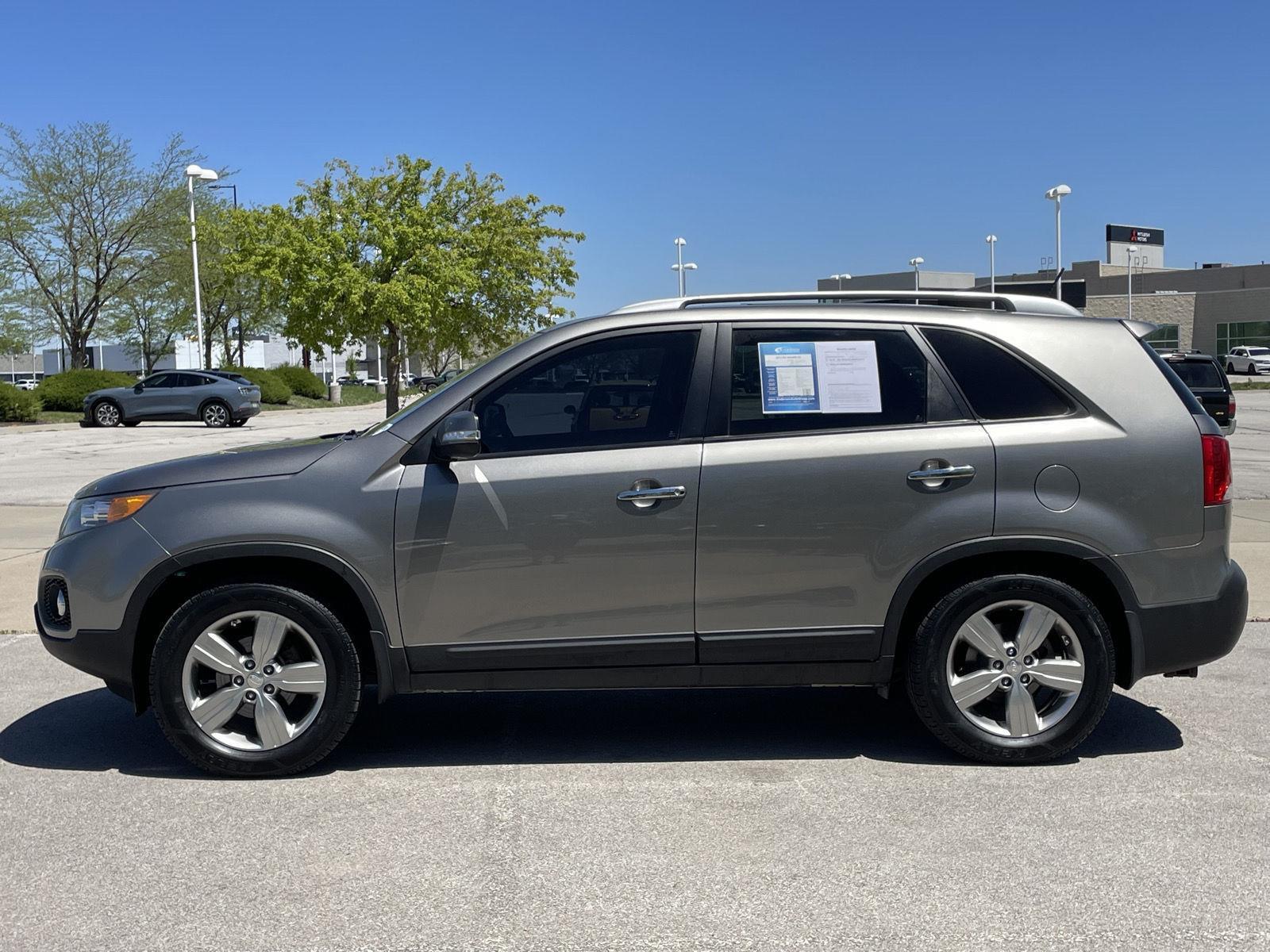 Used 2013 Kia Sorento EX 2WD  for sale in St Joseph MO