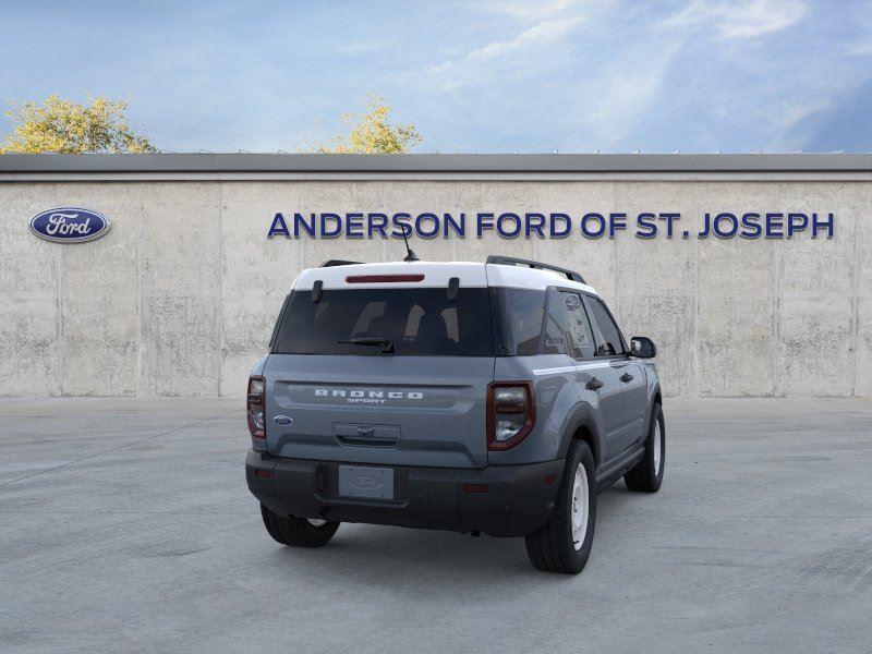 Vehicle photo 8