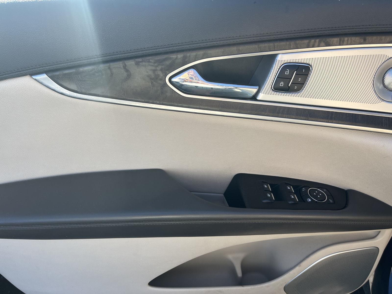 Pre-Owned 2019 Lincoln Nautilus for sale in St. Joseph MO