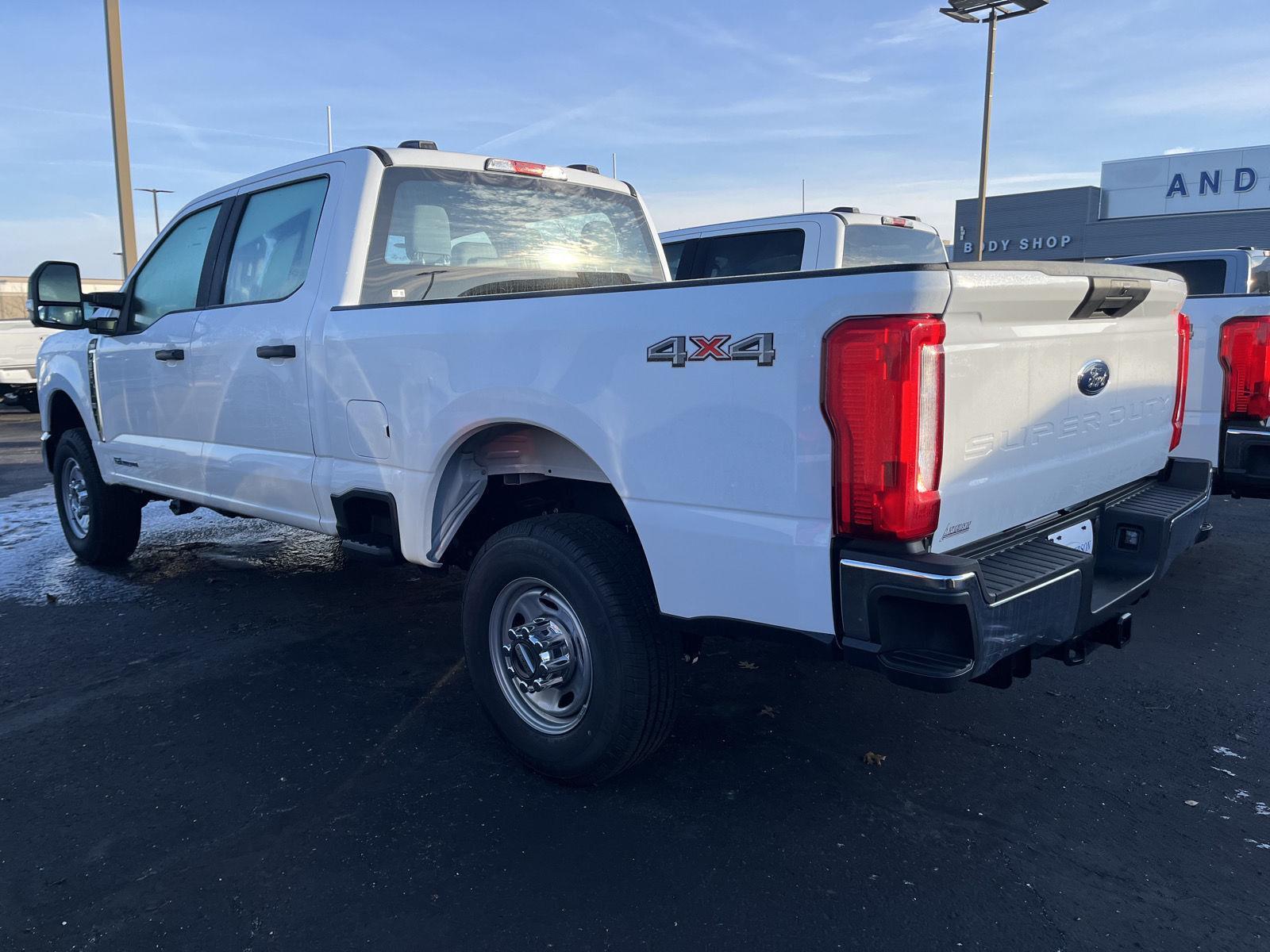 New 2025 Ford Super Duty F-350 for sale in St. Joseph MO