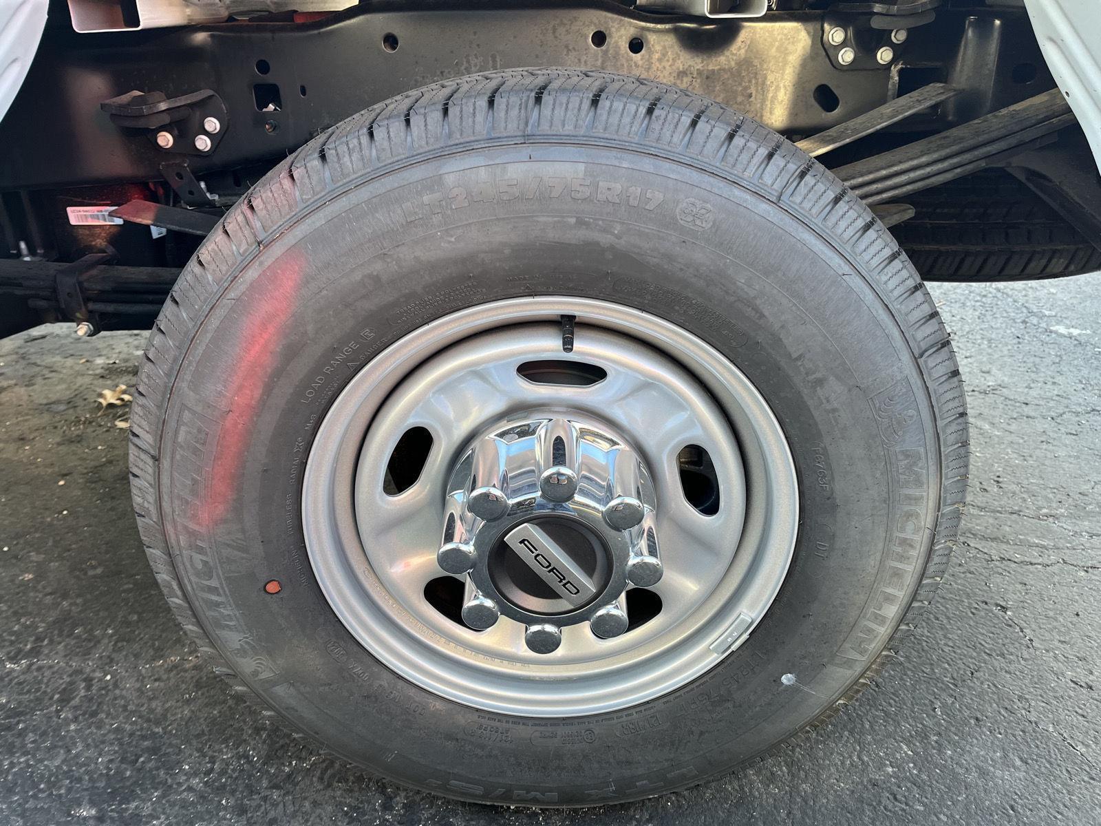 New 2025 Ford Super Duty F-350 for sale in St. Joseph MO