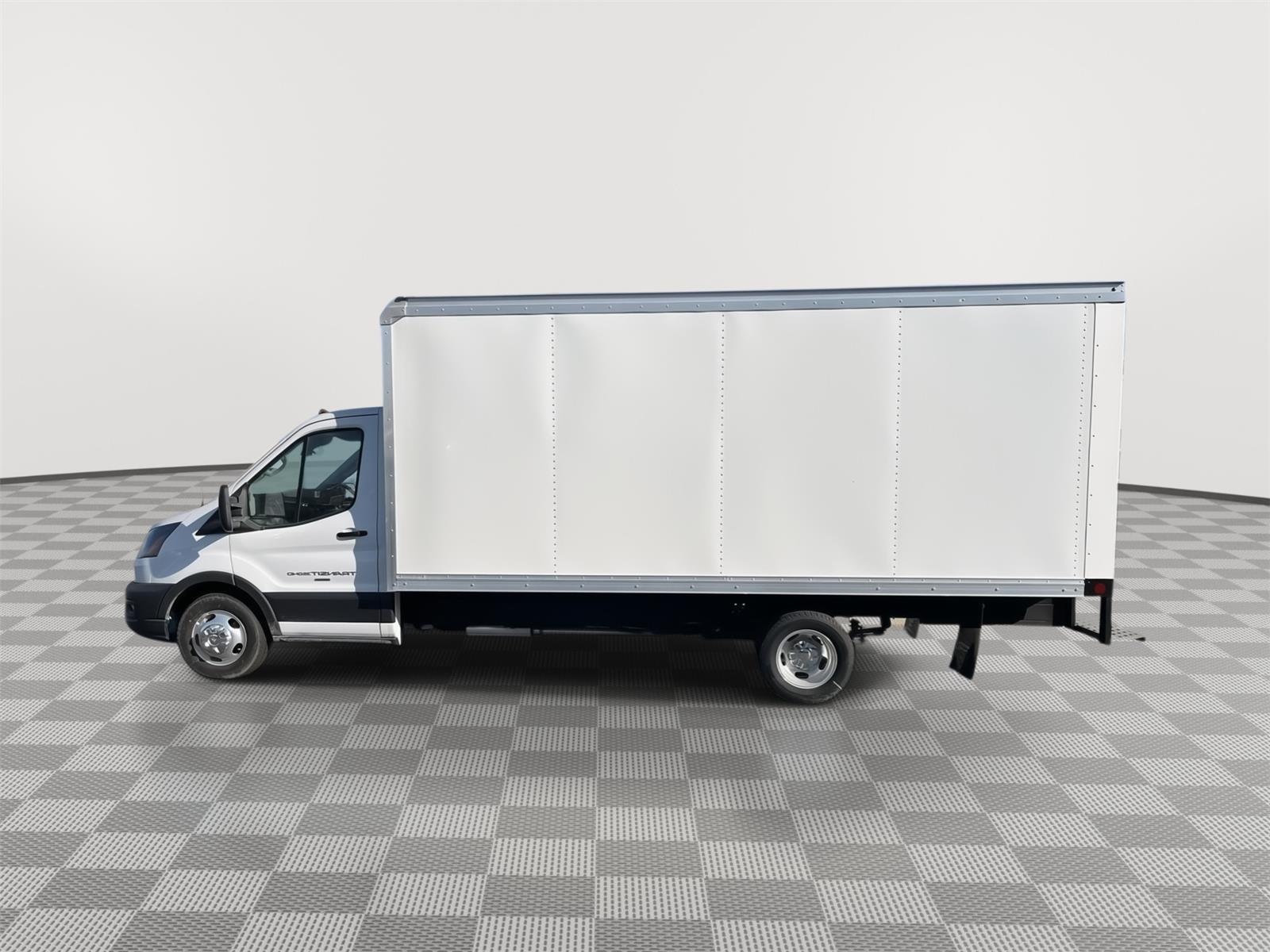 New 2025 Ford Transit Cutaway for sale in St. Joseph MO