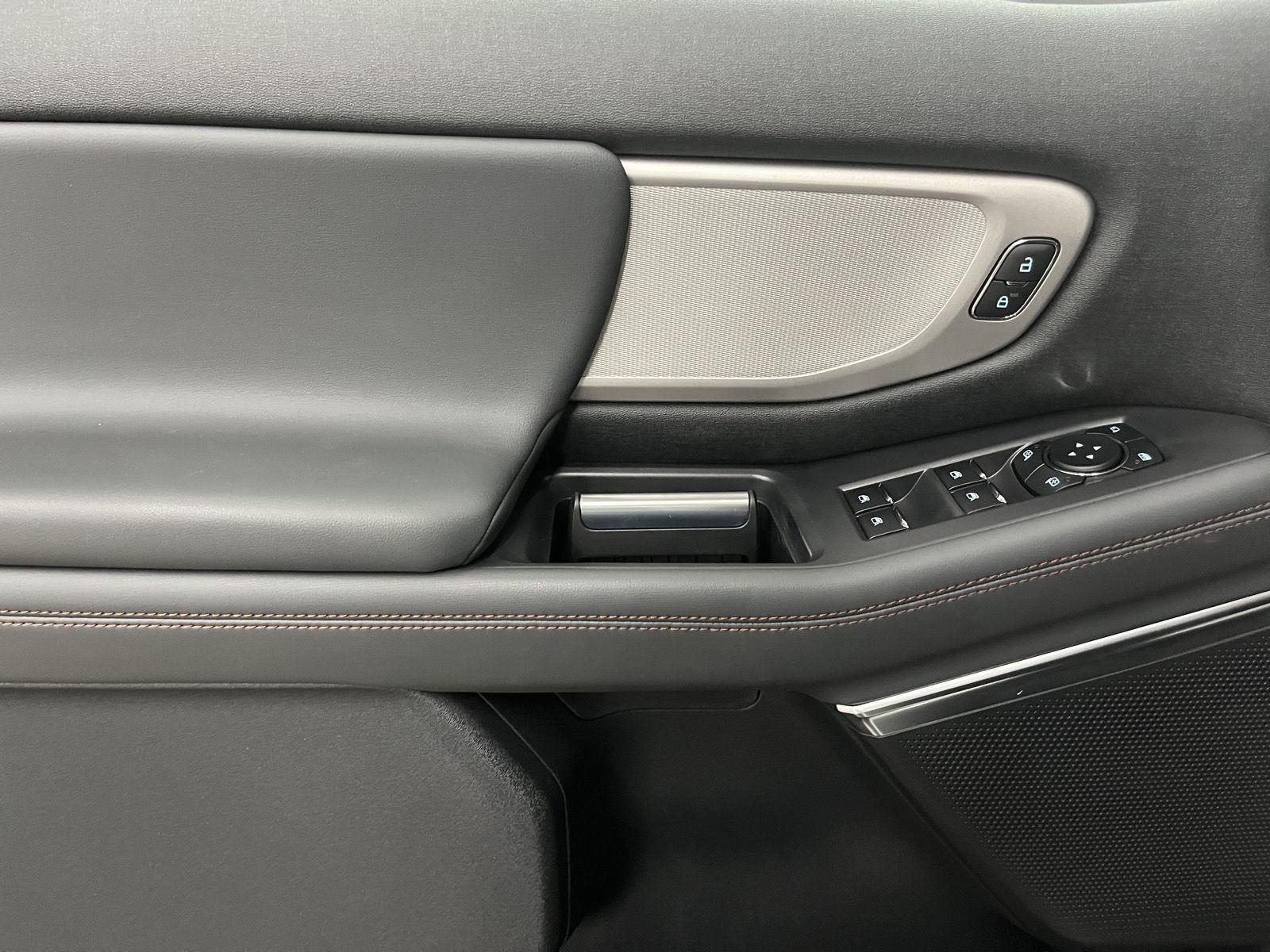 New 2025 Ford Expedition Max for sale in St. Joseph MO