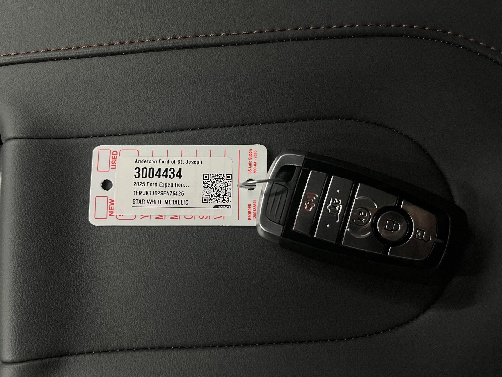 New 2025 Ford Expedition Max for sale in St. Joseph MO