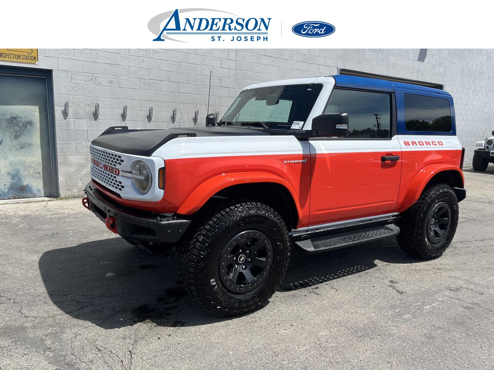 Vehicle photo 1