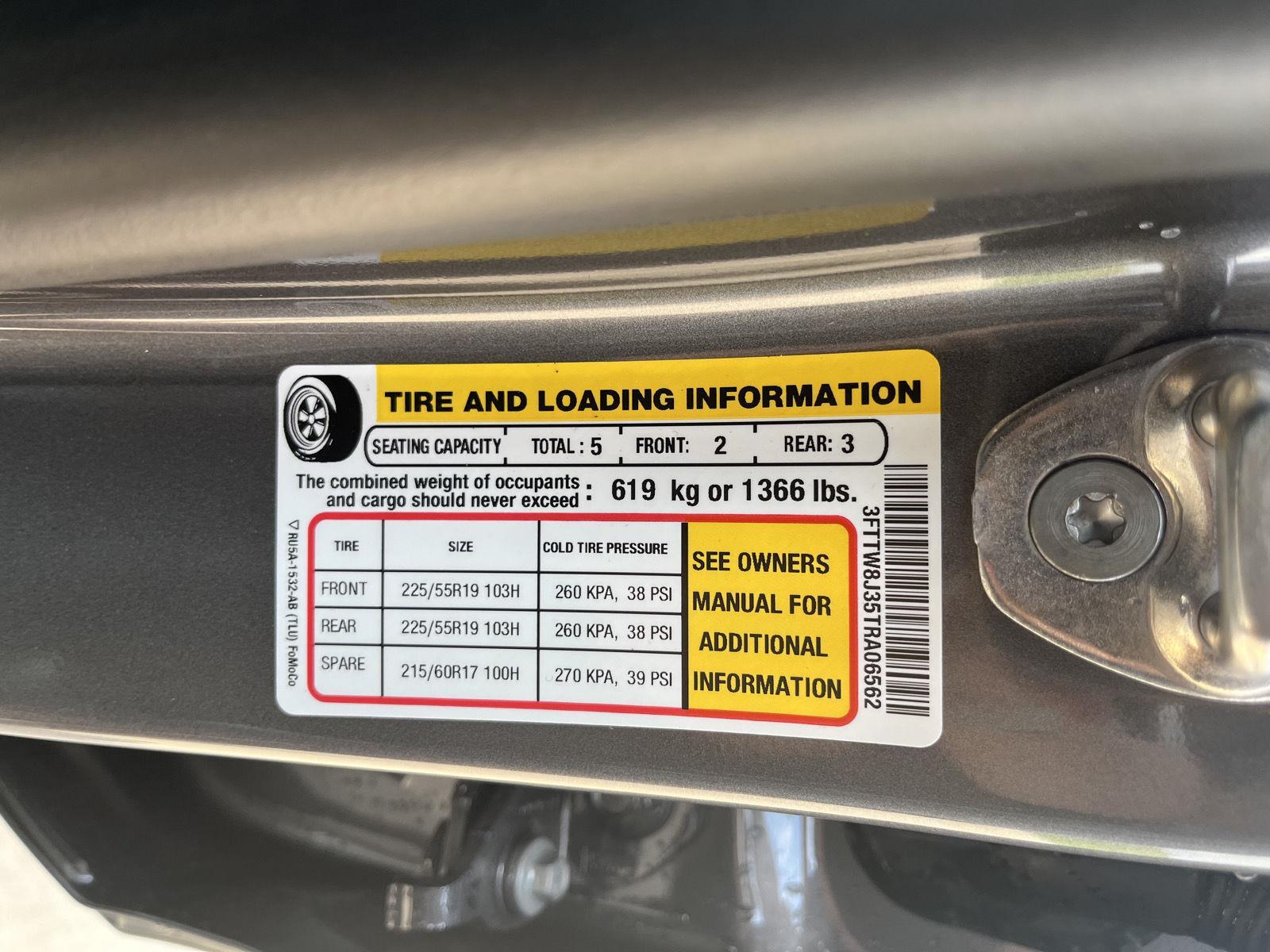 Vehicle photo 29