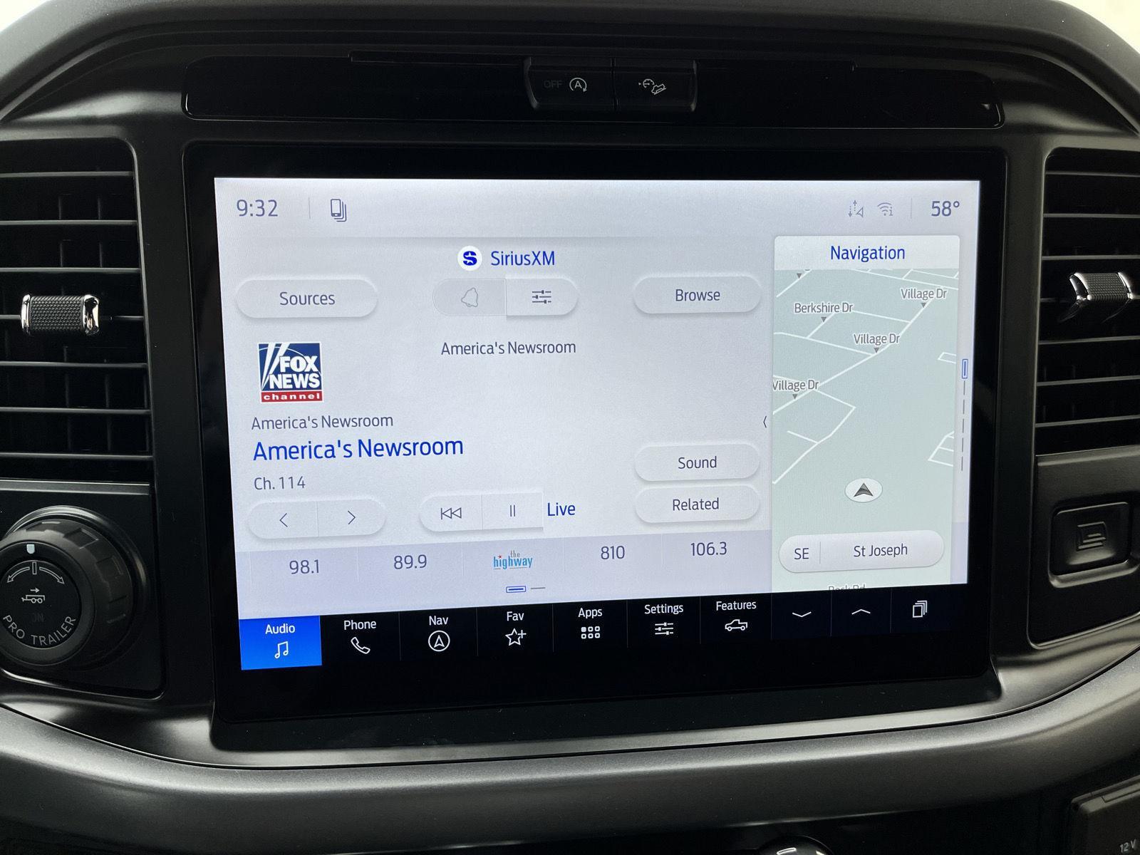 Vehicle photo 22