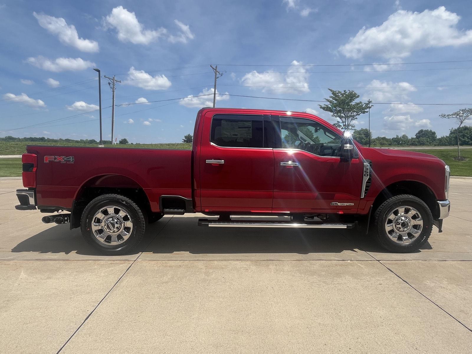 Vehicle photo 4