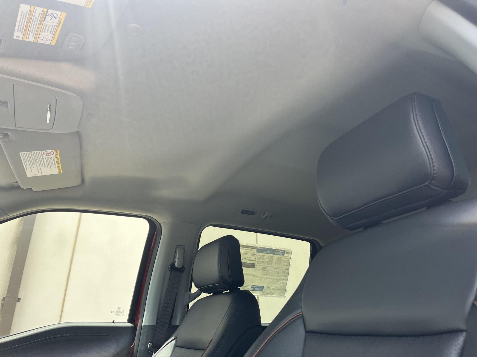 Vehicle photo 14