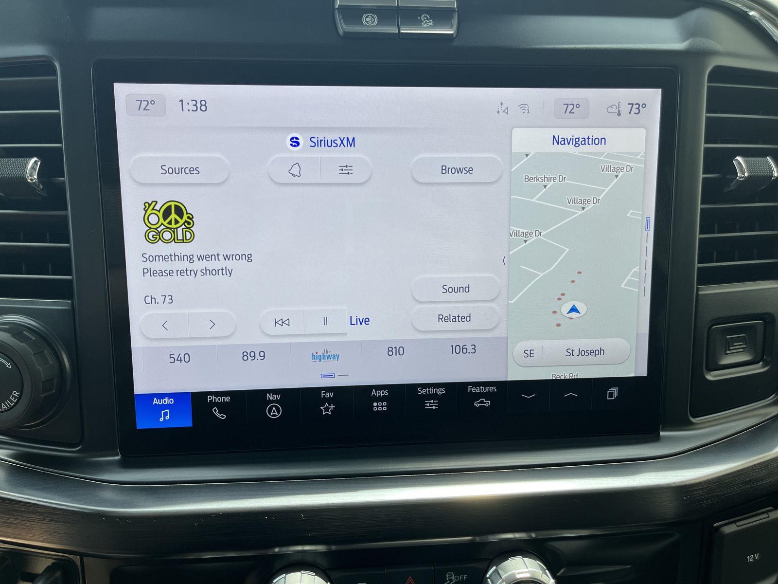 Vehicle photo 22