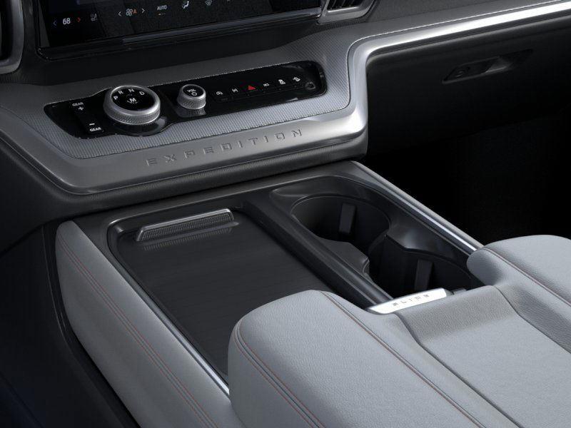 New 2025 Ford Expedition for sale in St. Joseph MO