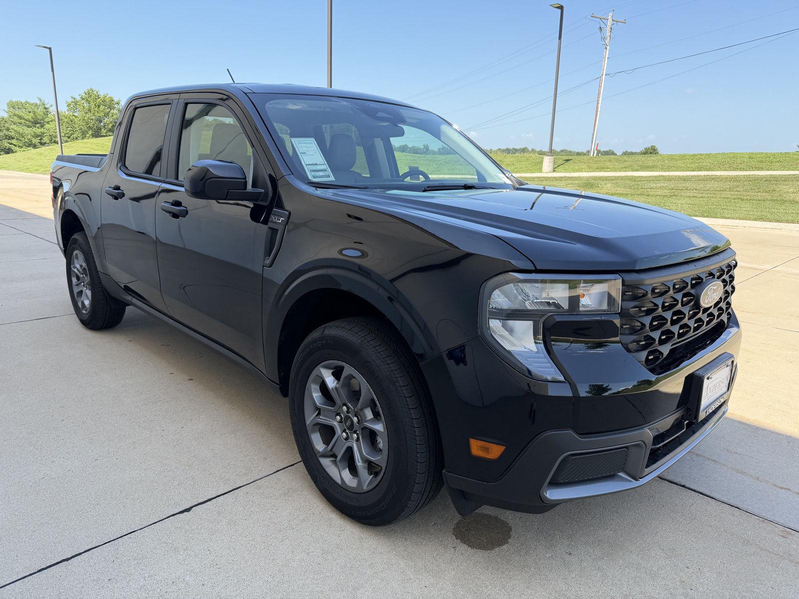Vehicle photo 3