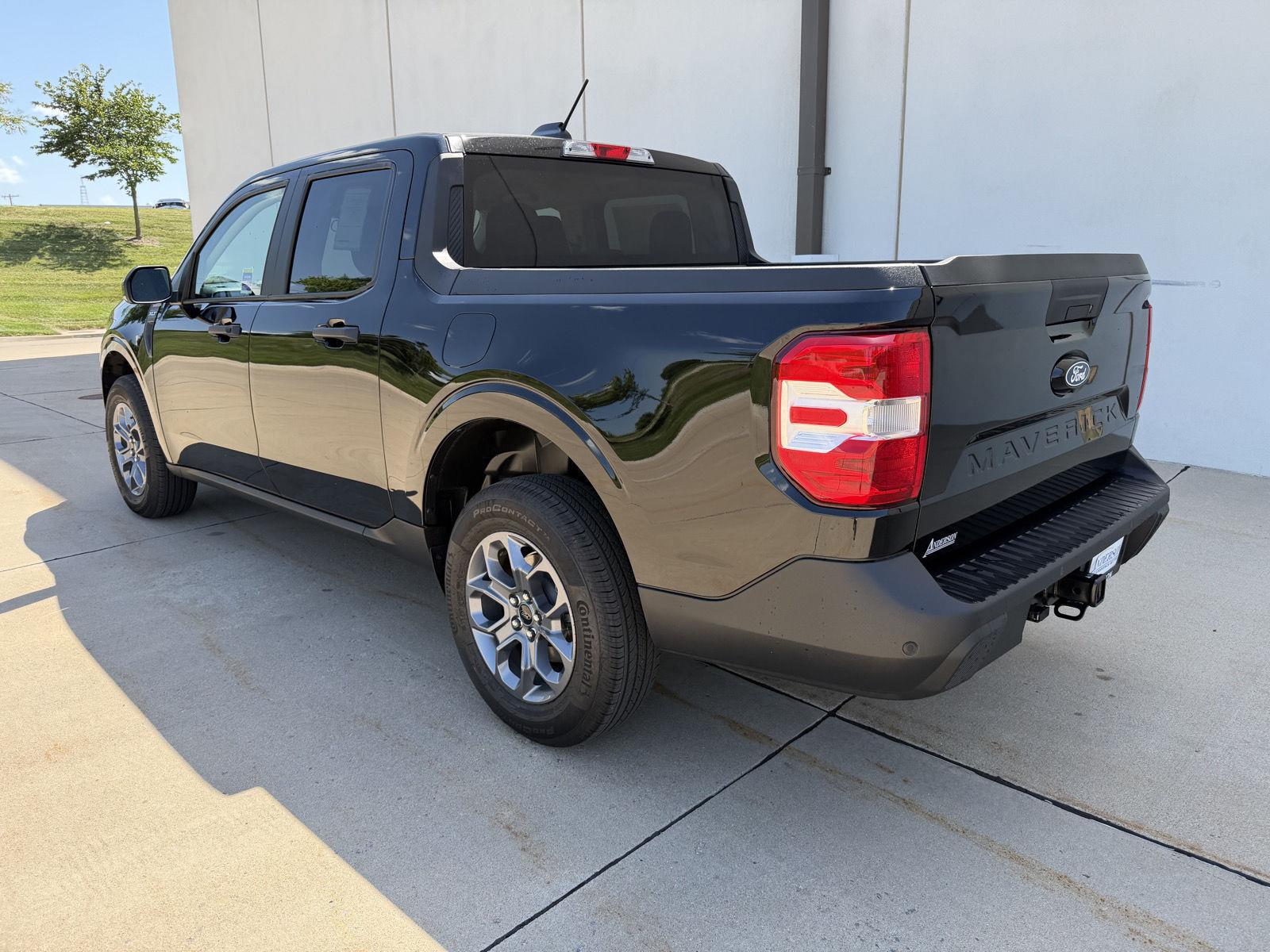 Vehicle photo 7