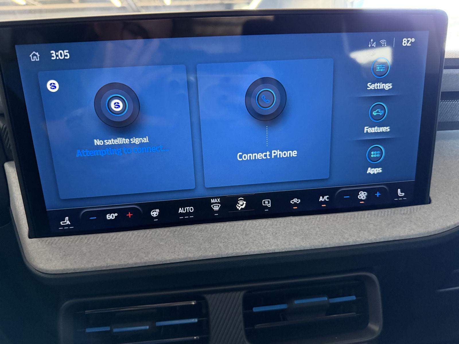 Vehicle photo 23