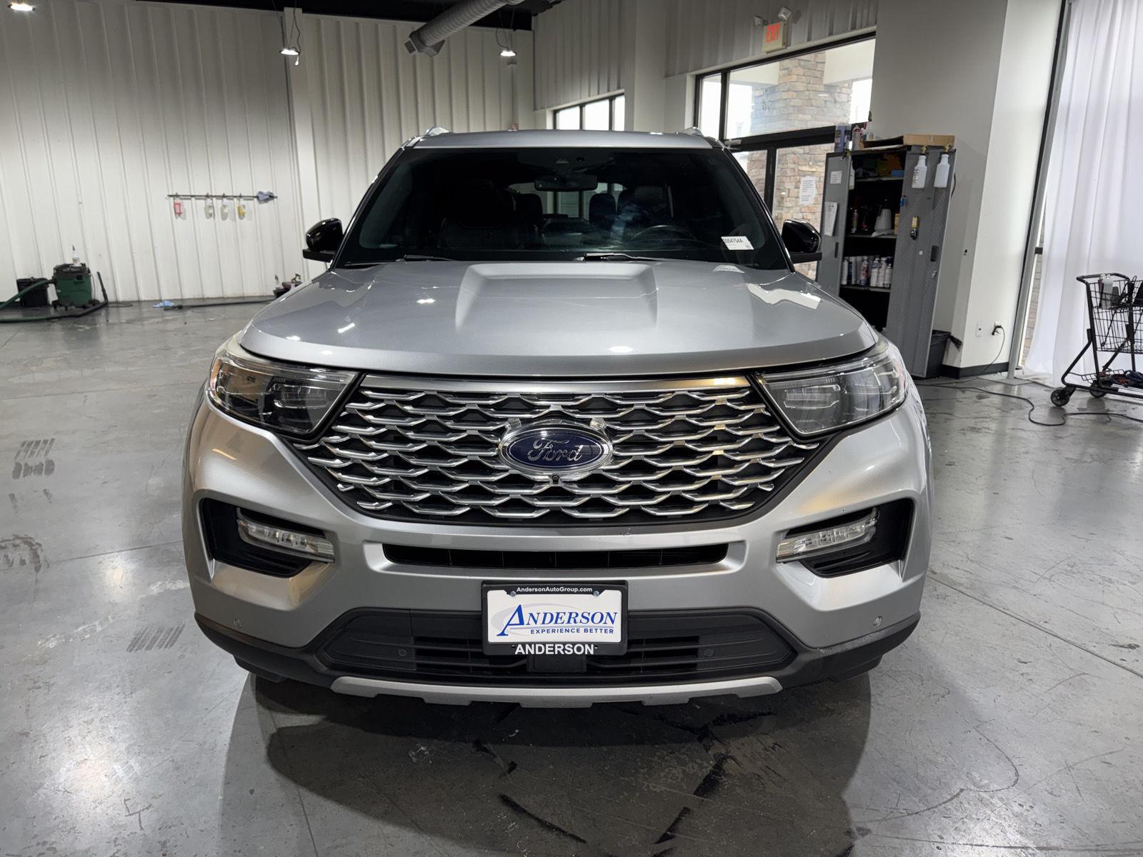 Vehicle photo 4