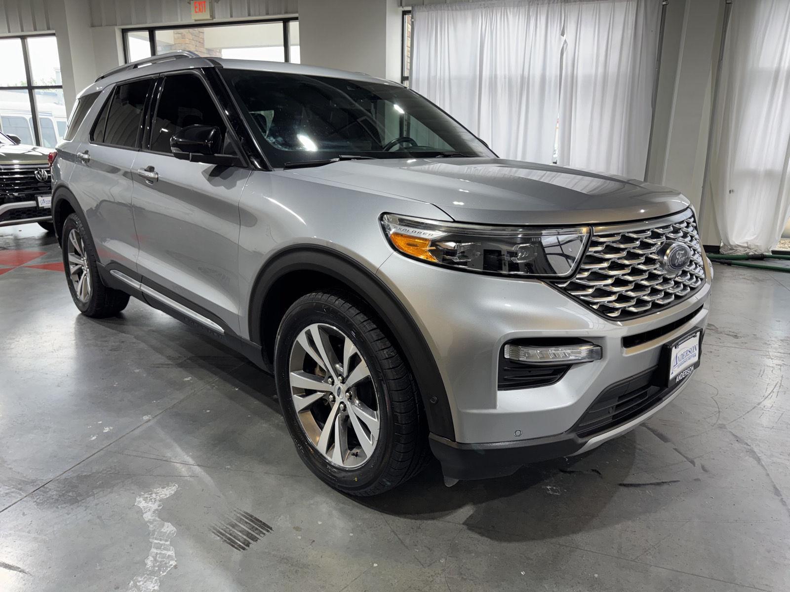 Vehicle photo 5