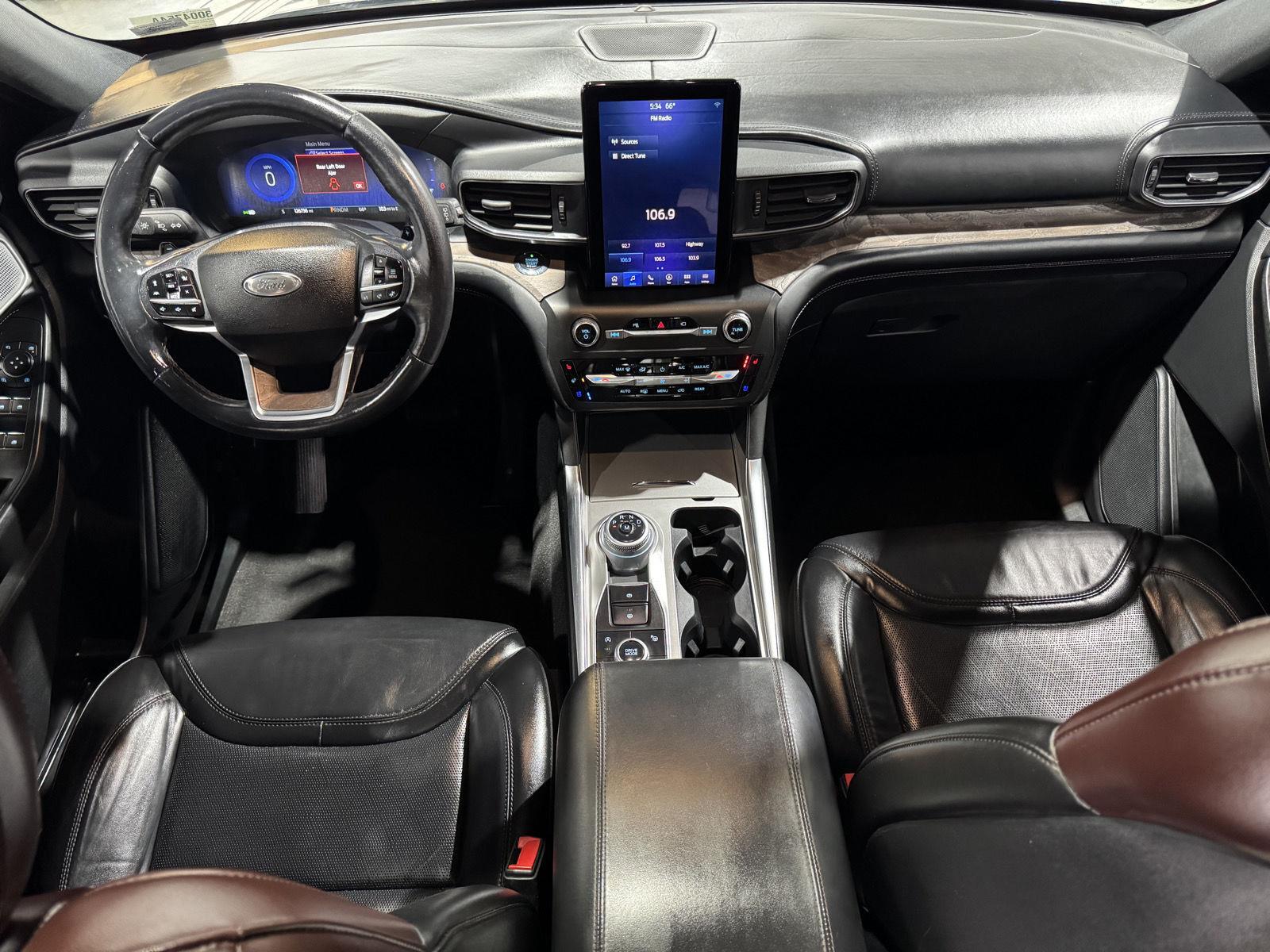 Vehicle photo 19