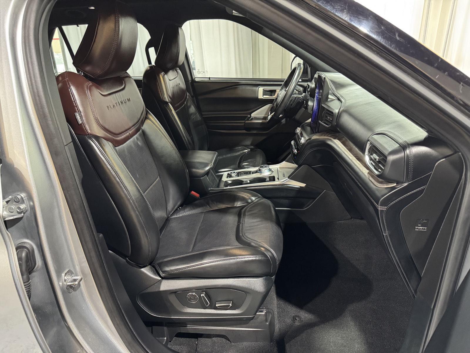 Vehicle photo 22