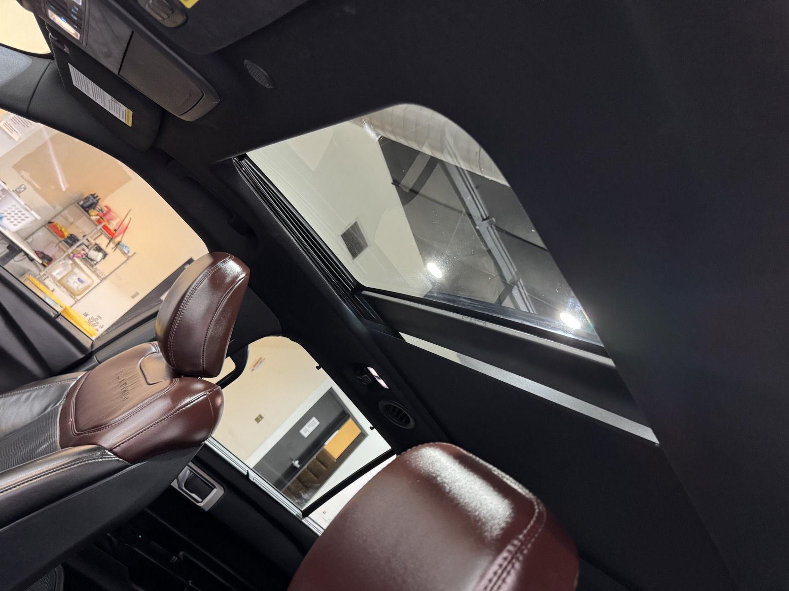 Vehicle photo 31