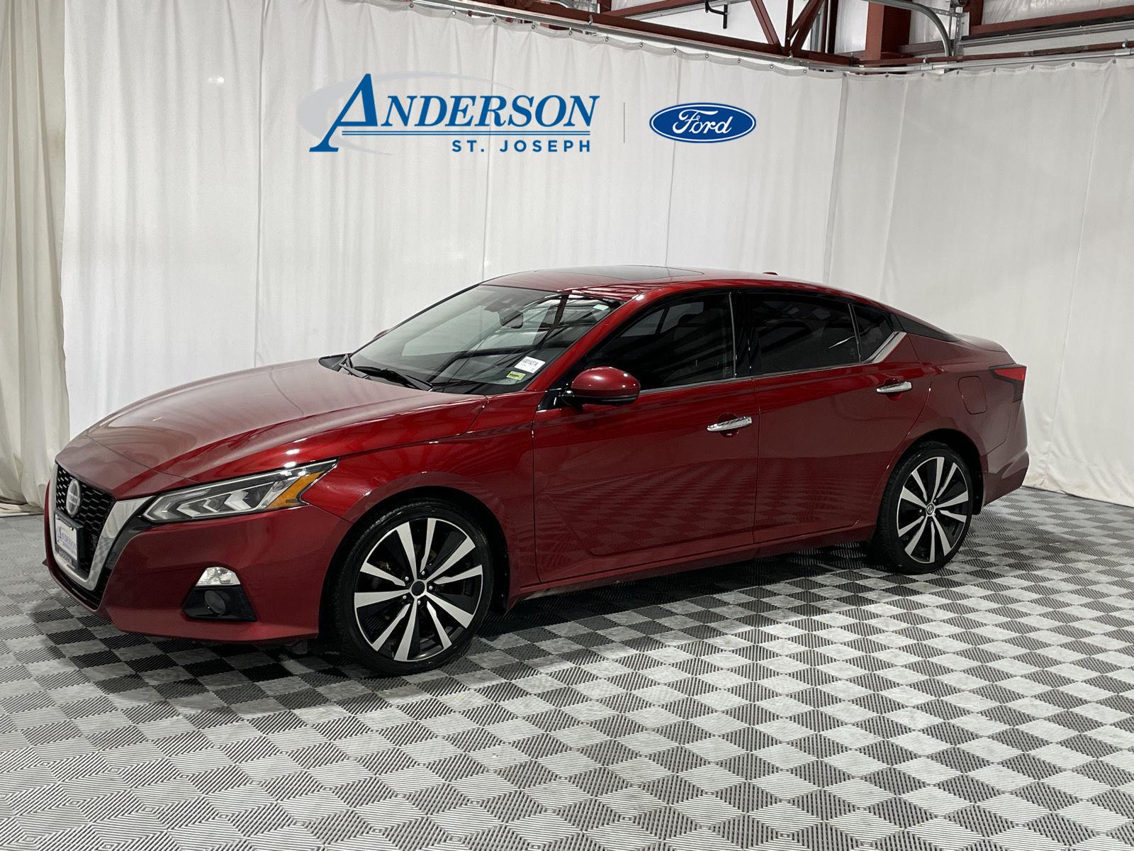 Used 2019 Nissan Altima 2.5 Platinum Sedan for sale in St Joseph MO