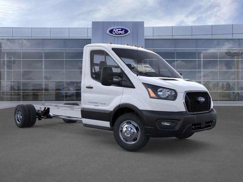 New 2025 Ford Transit Cutaway for sale in St. Joseph MO
