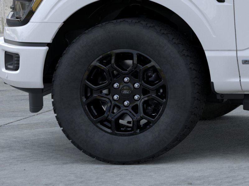 New 2025 Ford F-150 XLT Crew Cab Truck for sale in St. Joseph MO