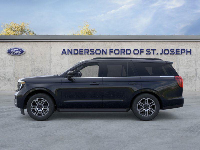 2025 Ford Expedition photo 3