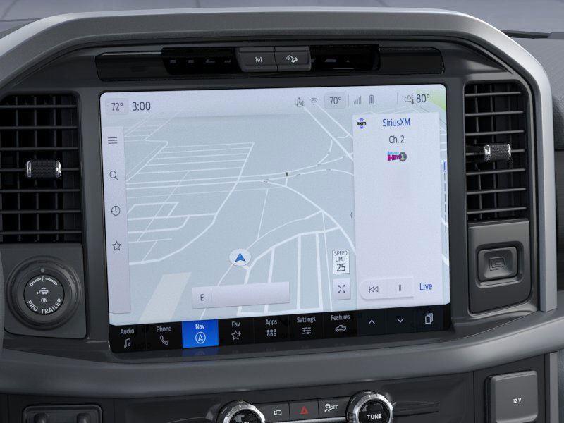 2025 Ford F-150 XLT photo 13
