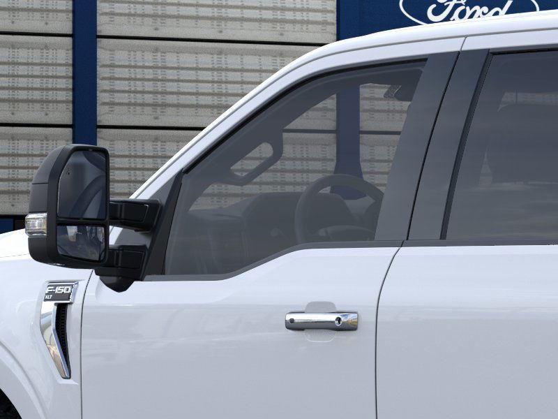 2025 Ford F-150 XLT photo 19