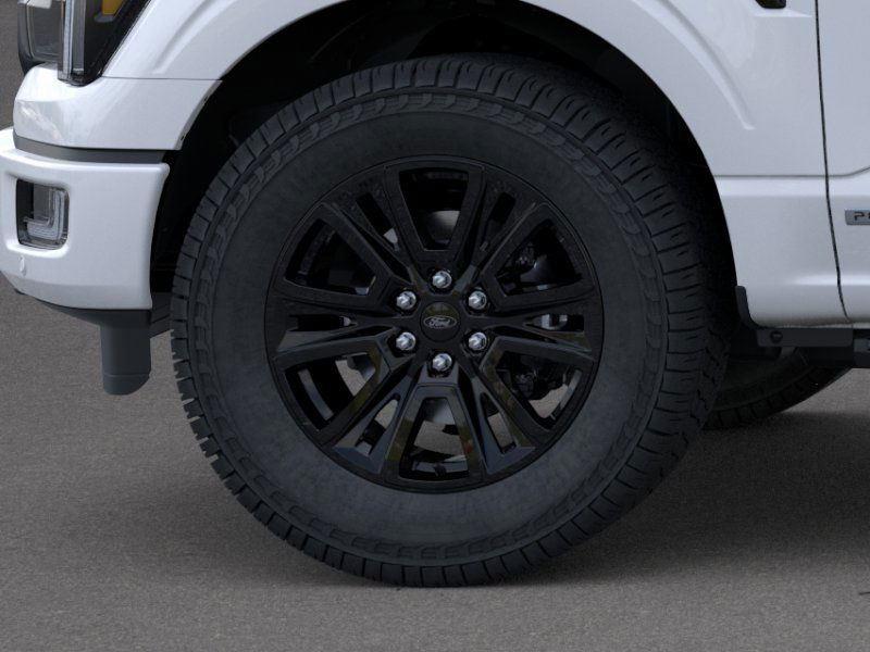 2025 Ford F-150 Platinum photo 19