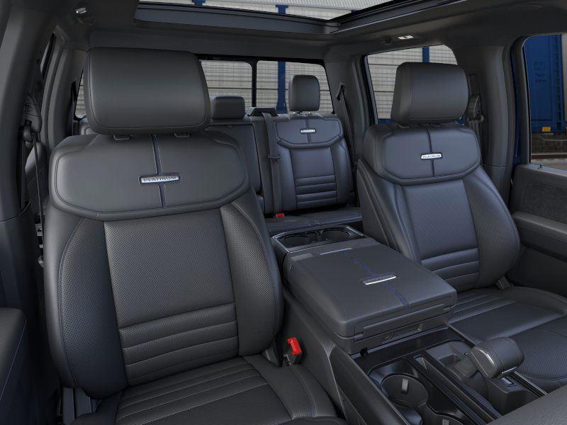 2025 Ford F-150 Platinum photo 5