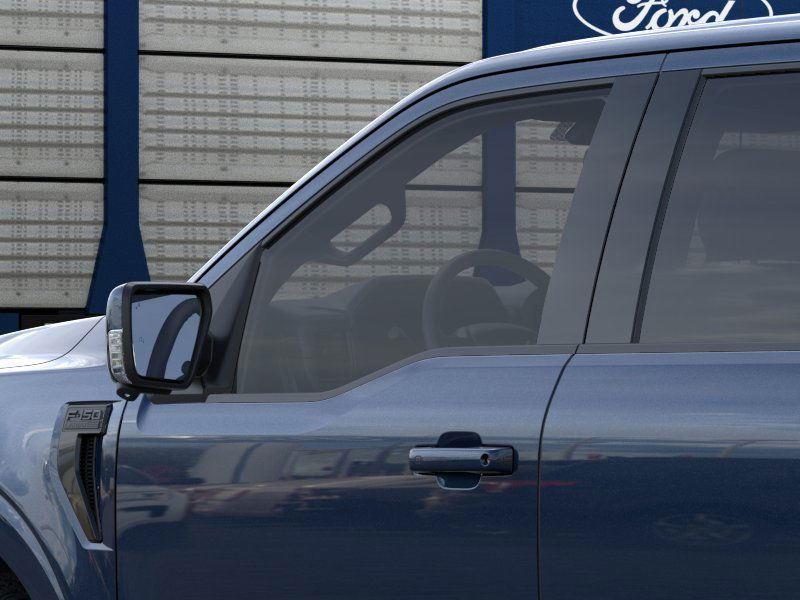 2025 Ford F-150 Lariat photo 12