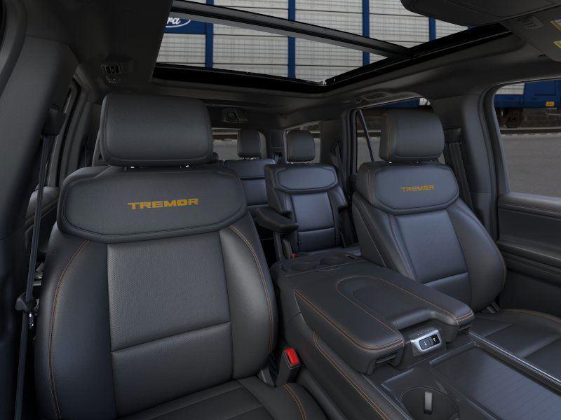 2025 Ford Expedition photo 10