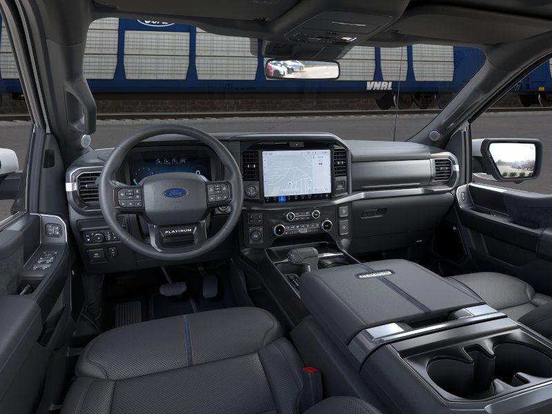 2025 Ford F-150 Platinum photo 7