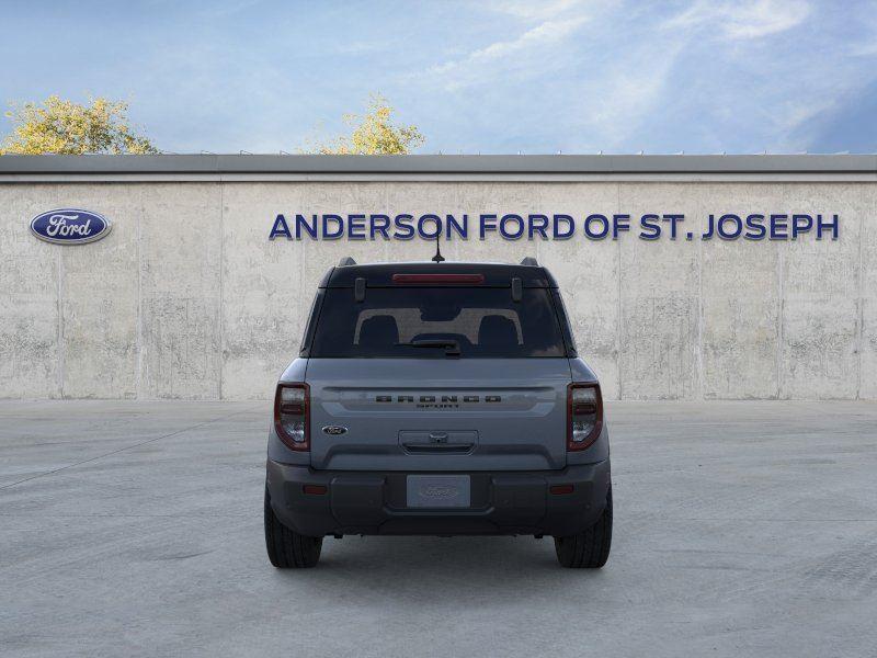 Vehicle photo 5