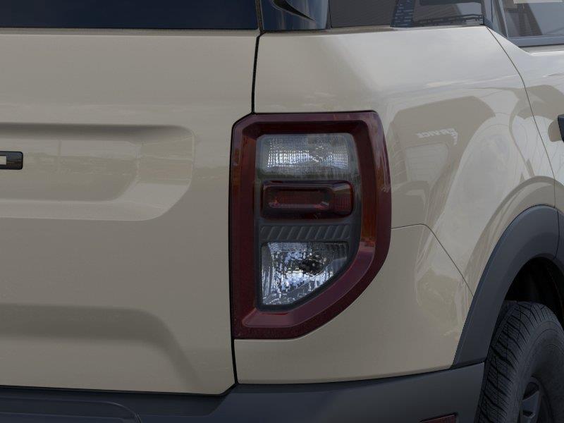 Vehicle photo 21