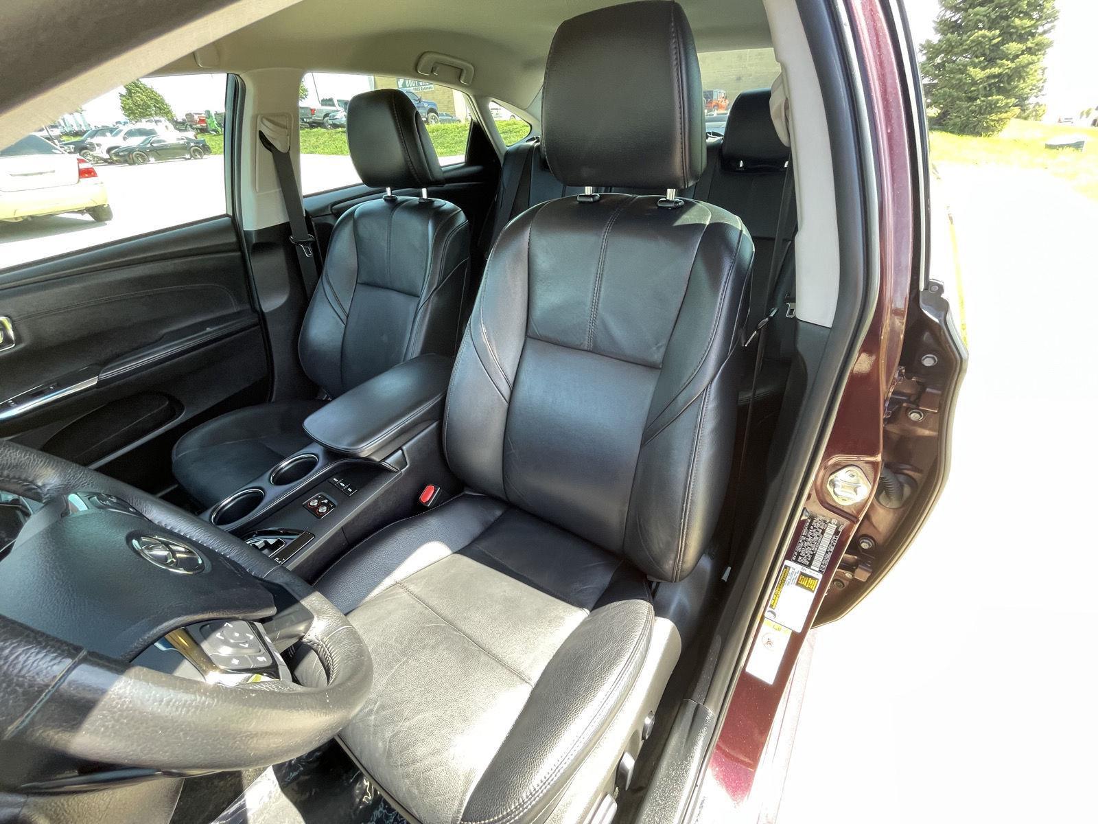 Used 2018 Toyota Avalon for sale in St. Joseph MO