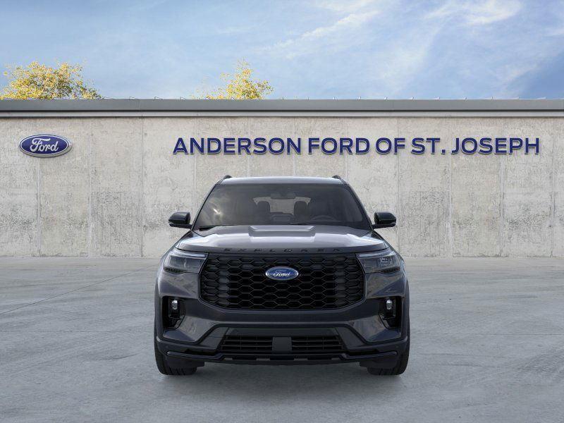 2026 Ford Explorer ST-Line photo 4